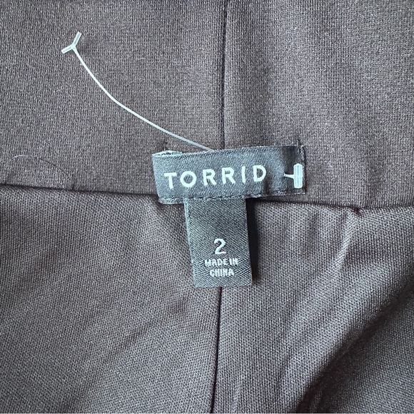 New Torrid Black Sequin Above 19” long Mini Skirt Size 2X - Picture 2 of 7